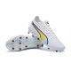 Puma King Ultimate Icon MG Low White Multi Men Football Boots